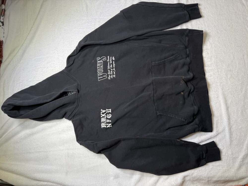 Darc Sport The Tale Of Two Wolves Hoodie Size M Black
0017